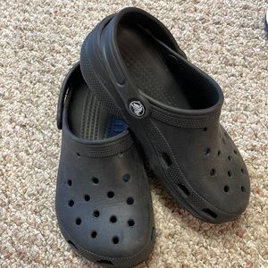 Crocs- black